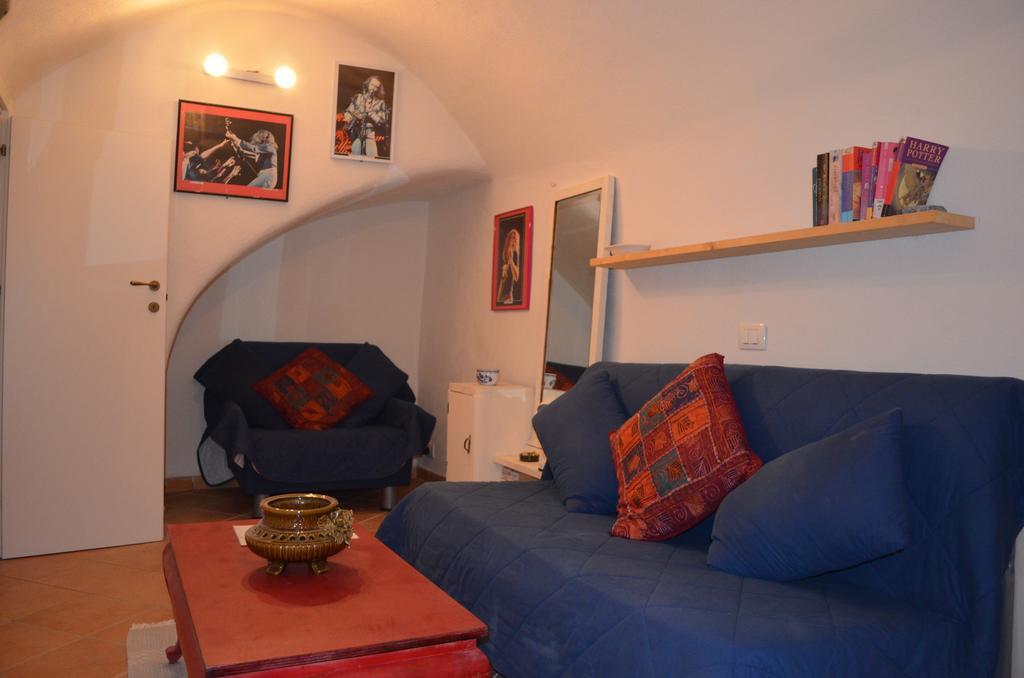 Casa Med Holiday Home Isolabona Extérieur photo
